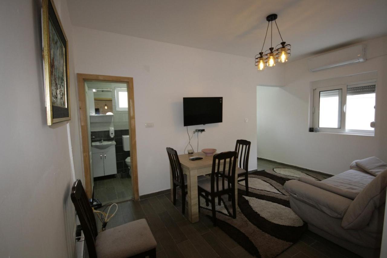 Apartmani Srdanovic Tivat Exterior photo
