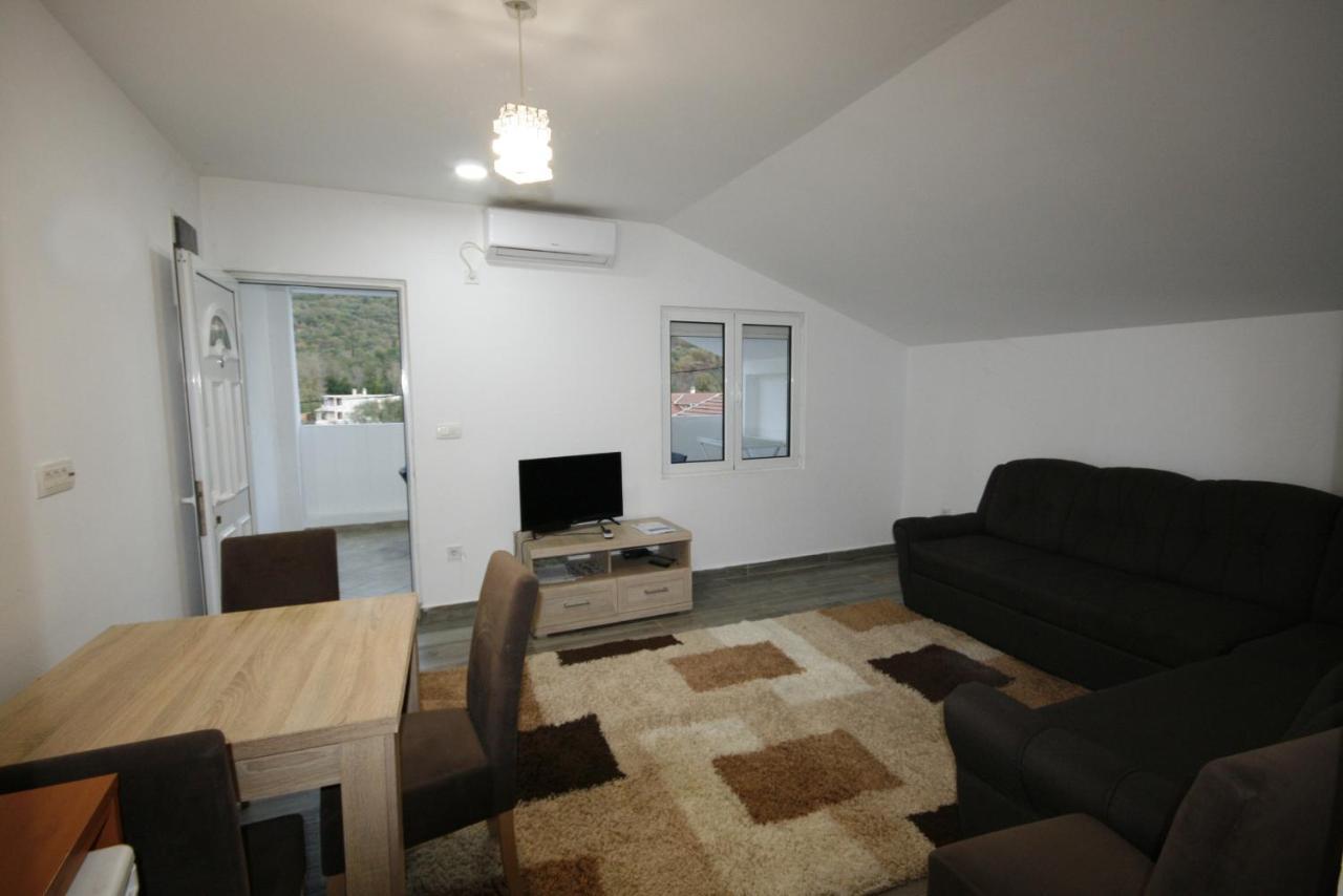 Apartmani Srdanovic Tivat Exterior photo